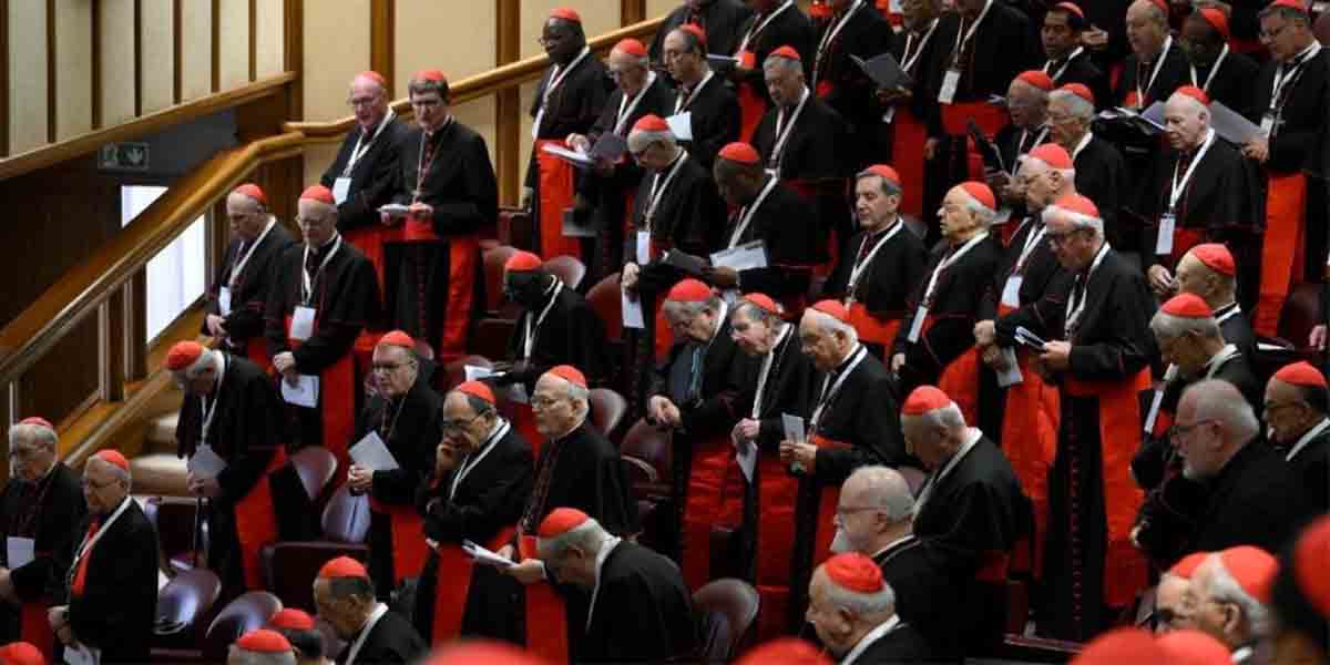 In comunione con i Cardinali che entreranno in conclave